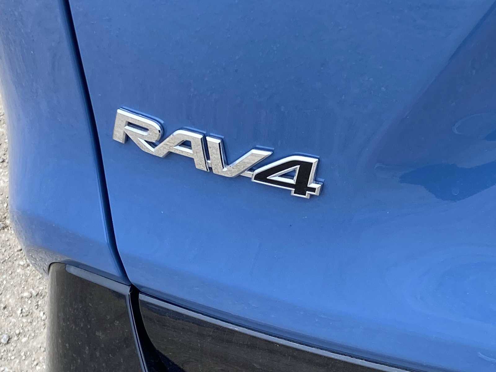 Used 2022 Toyota RAV4 XSE image 15