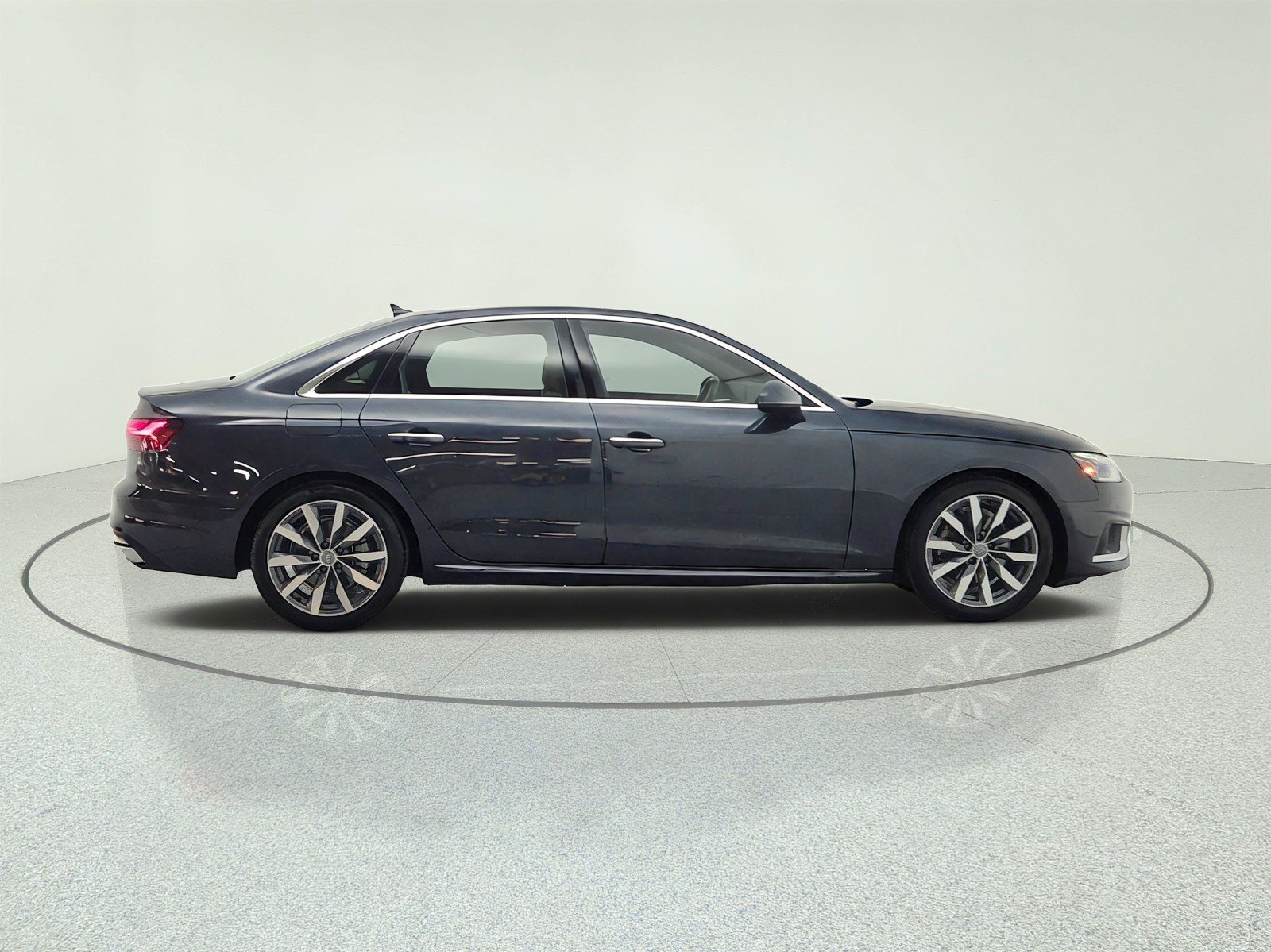 Used 2020 Audi A4 2.0T Premium Plus FWD image 4