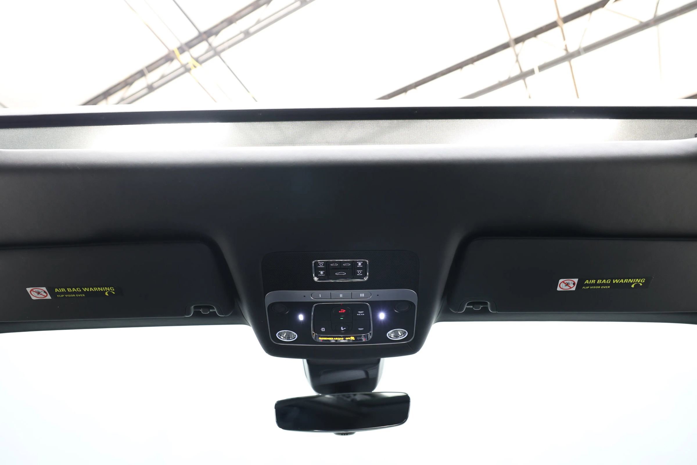 Used 2020 Bentley Flying Spur W12 image 56