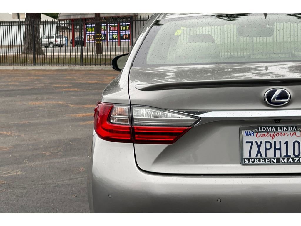 Used 2017 Lexus ES 300h image 47