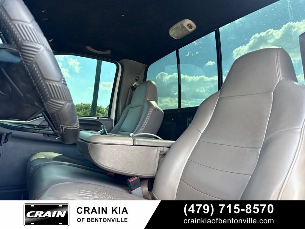 Used 2006 Ford F250 XL RWD image 16