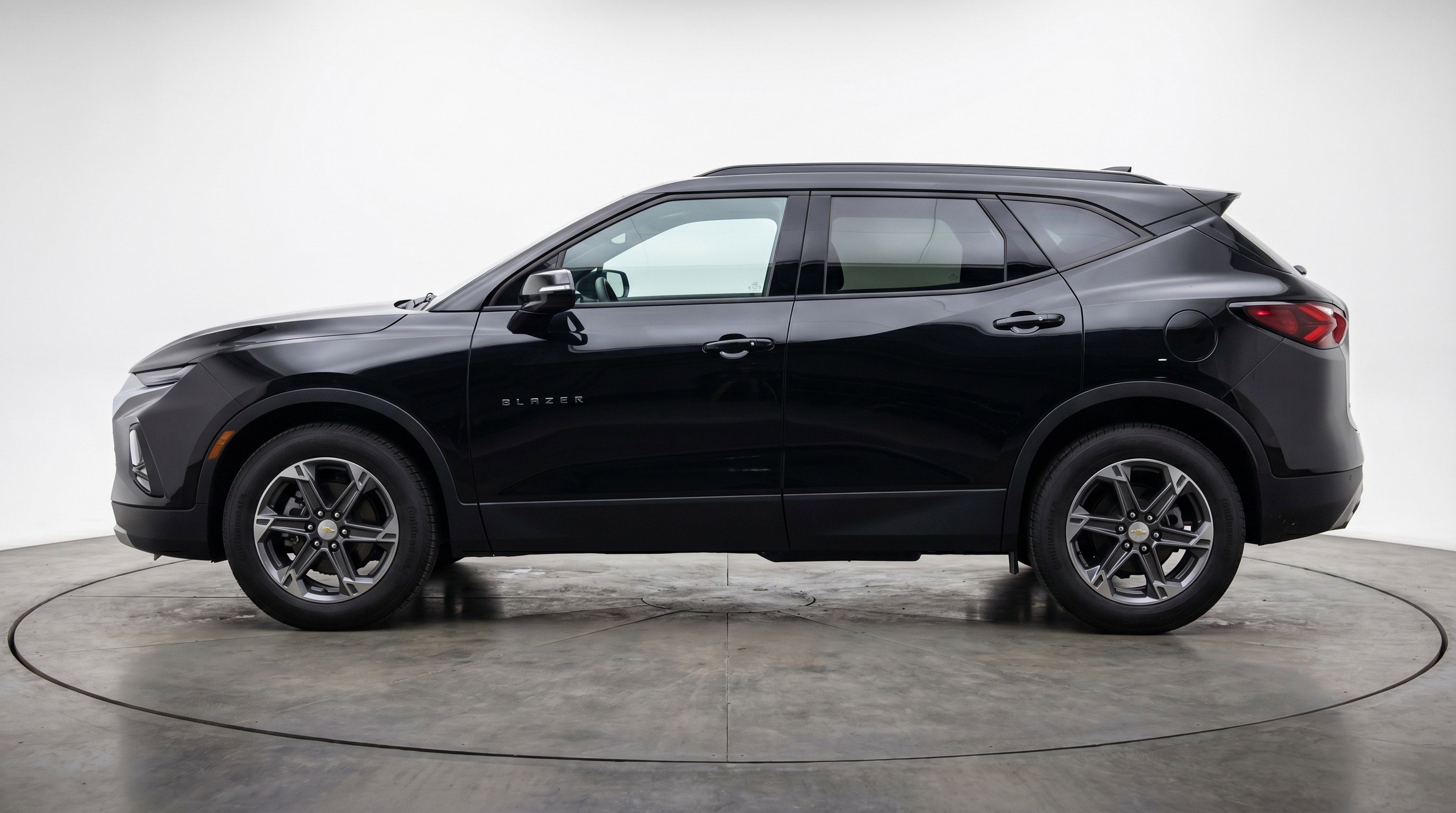 Used 2025 Chevrolet Blazer LT image 5
