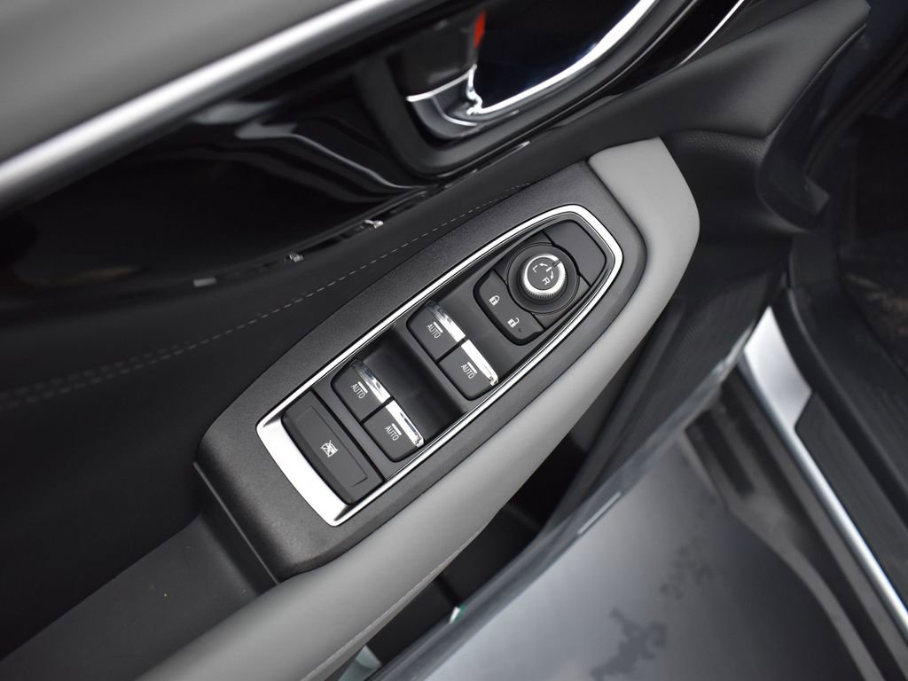 New 2025 Subaru Outback Limited image 8