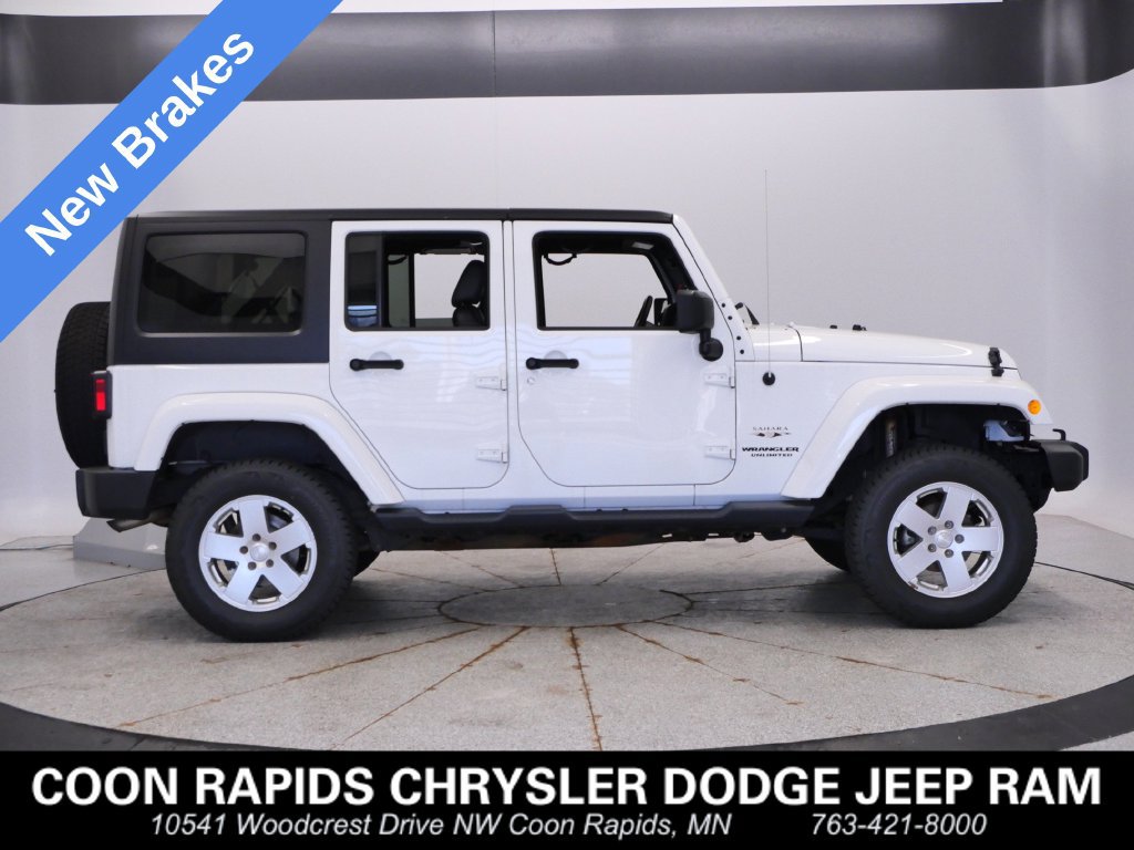 Certified 2017 Jeep Wrangler Unlimited Sahara w/ Connectivity Group AWD/4WD image 6