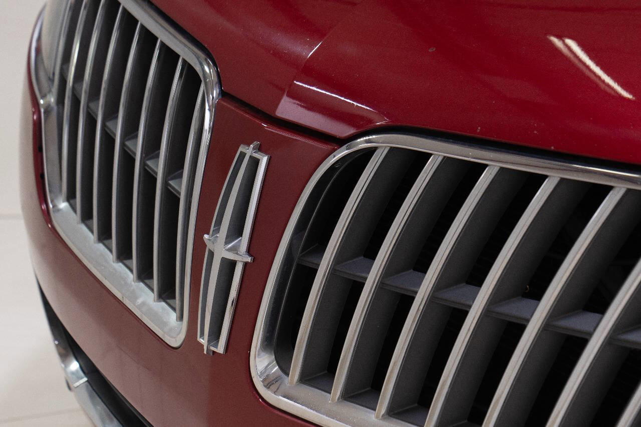 Used 2012 Lincoln MKZ AWD w/ Sport Appearance Pkg image 9