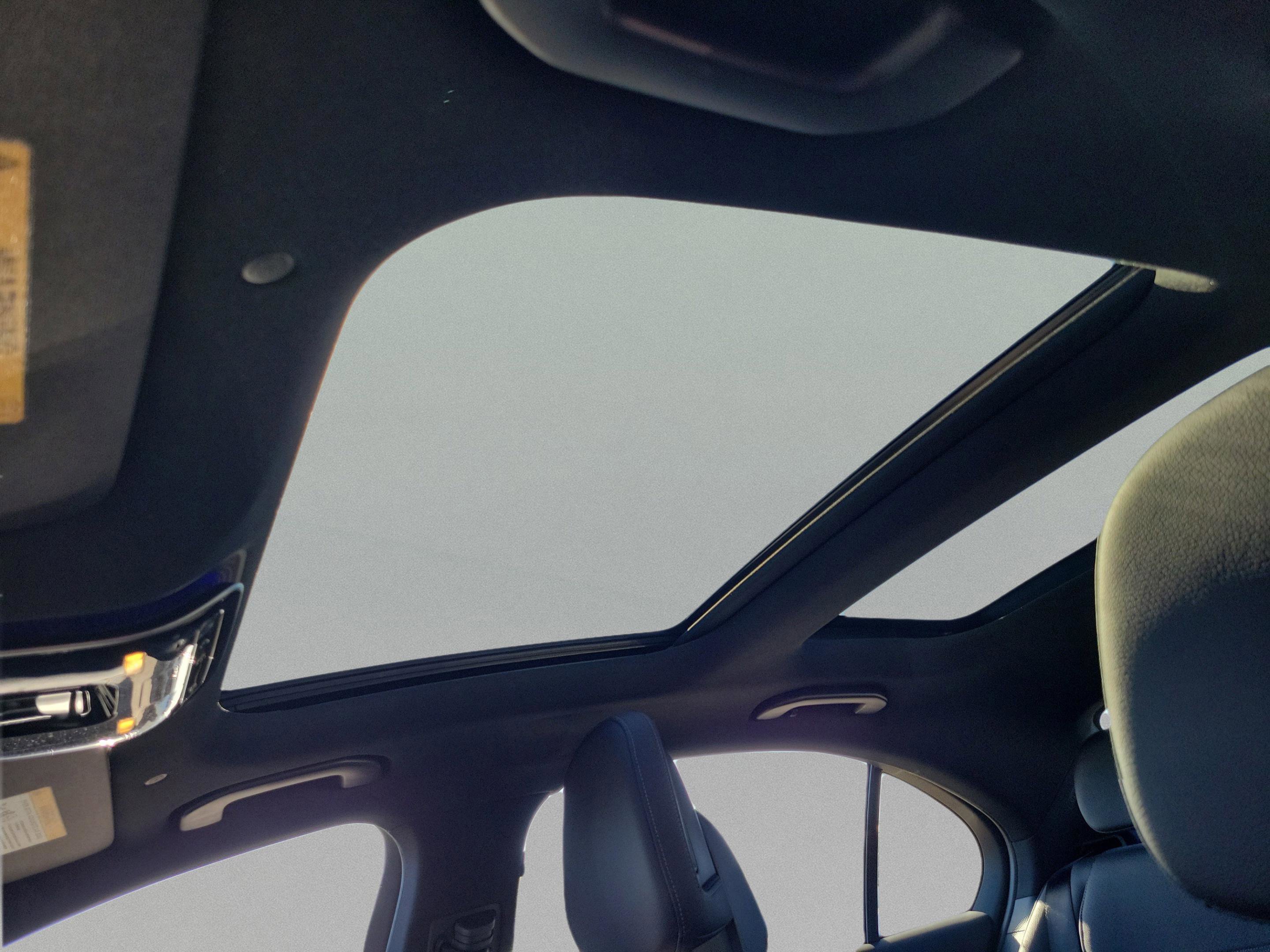 Certified 2025 Mercedes-Benz C 300 Sedan image 25