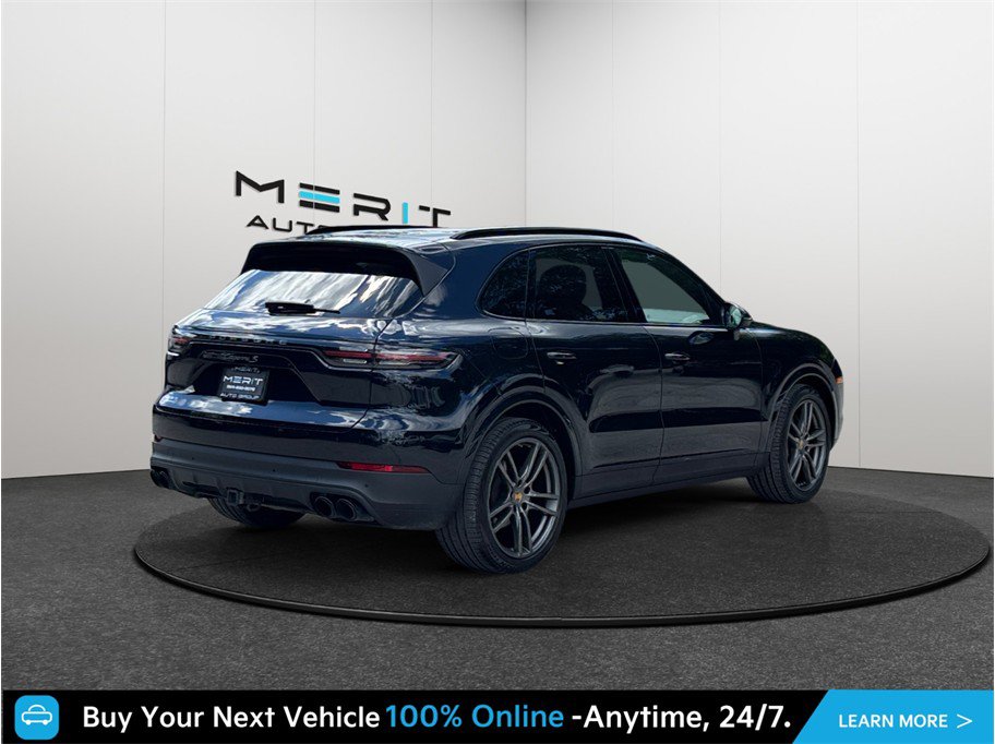 Used 2023 Porsche Cayenne S Platinum w/ Premium Package Plus AWD/4WD image 9