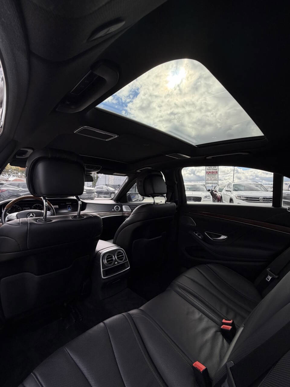 Used 2015 Mercedes-Benz S 550 4MATIC Sedan image 13