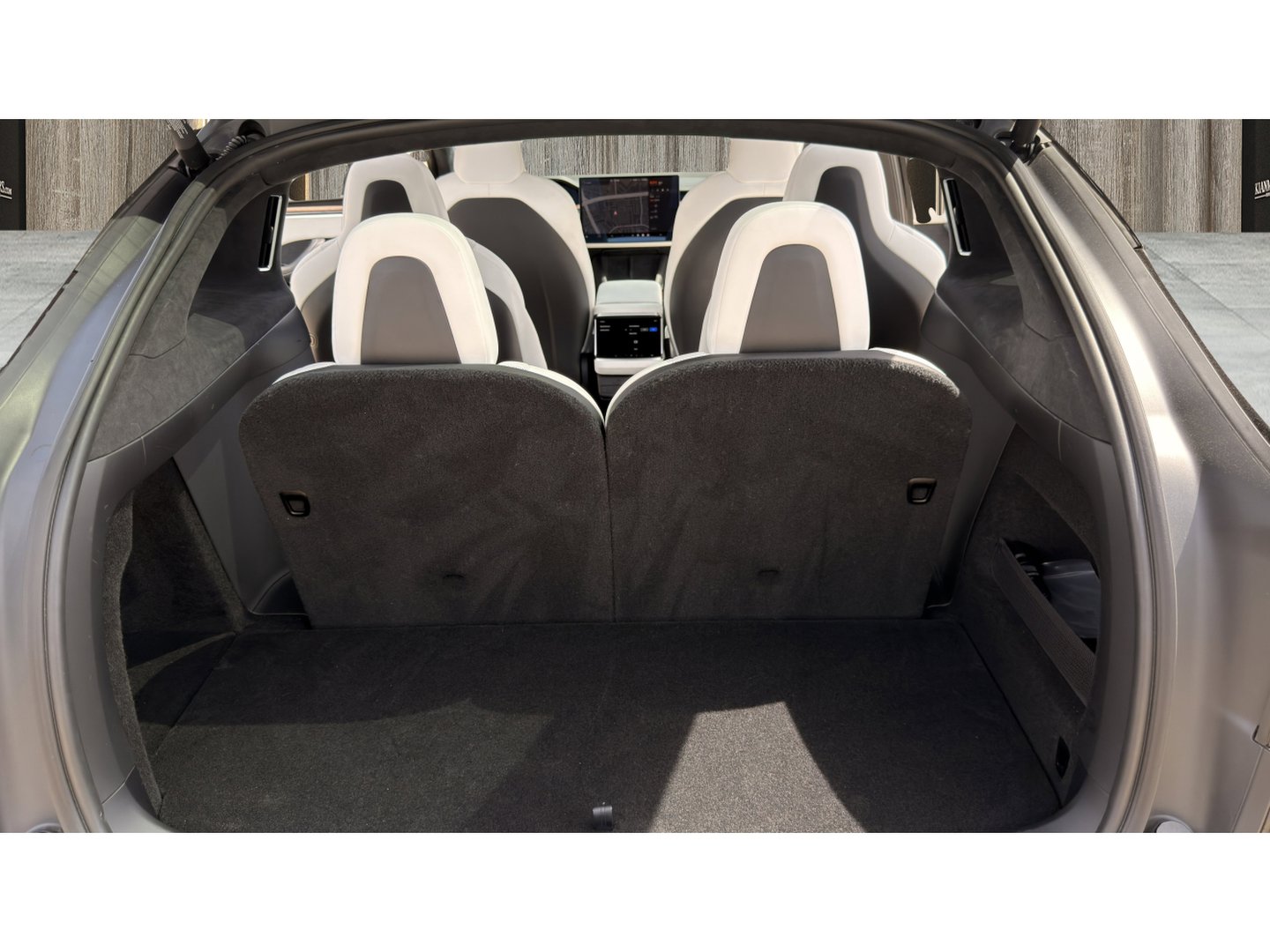 Used 2023 Tesla Model X Plaid image 40
