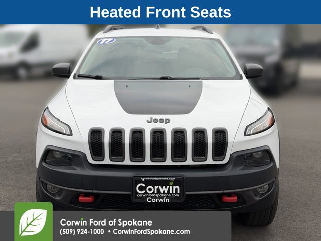 Used 2017 Jeep Cherokee Trailhawk AWD/4WD image 7