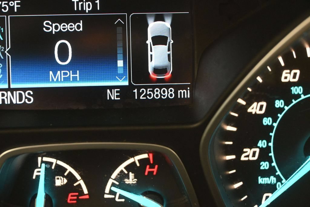 Used 2016 Ford Escape SE w/ Equipment Group 201A FWD image 15