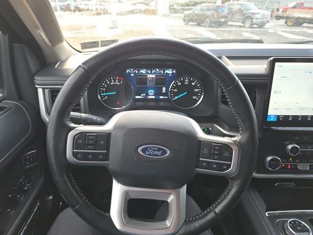 Certified 2024 Ford Expedition XLT image 21