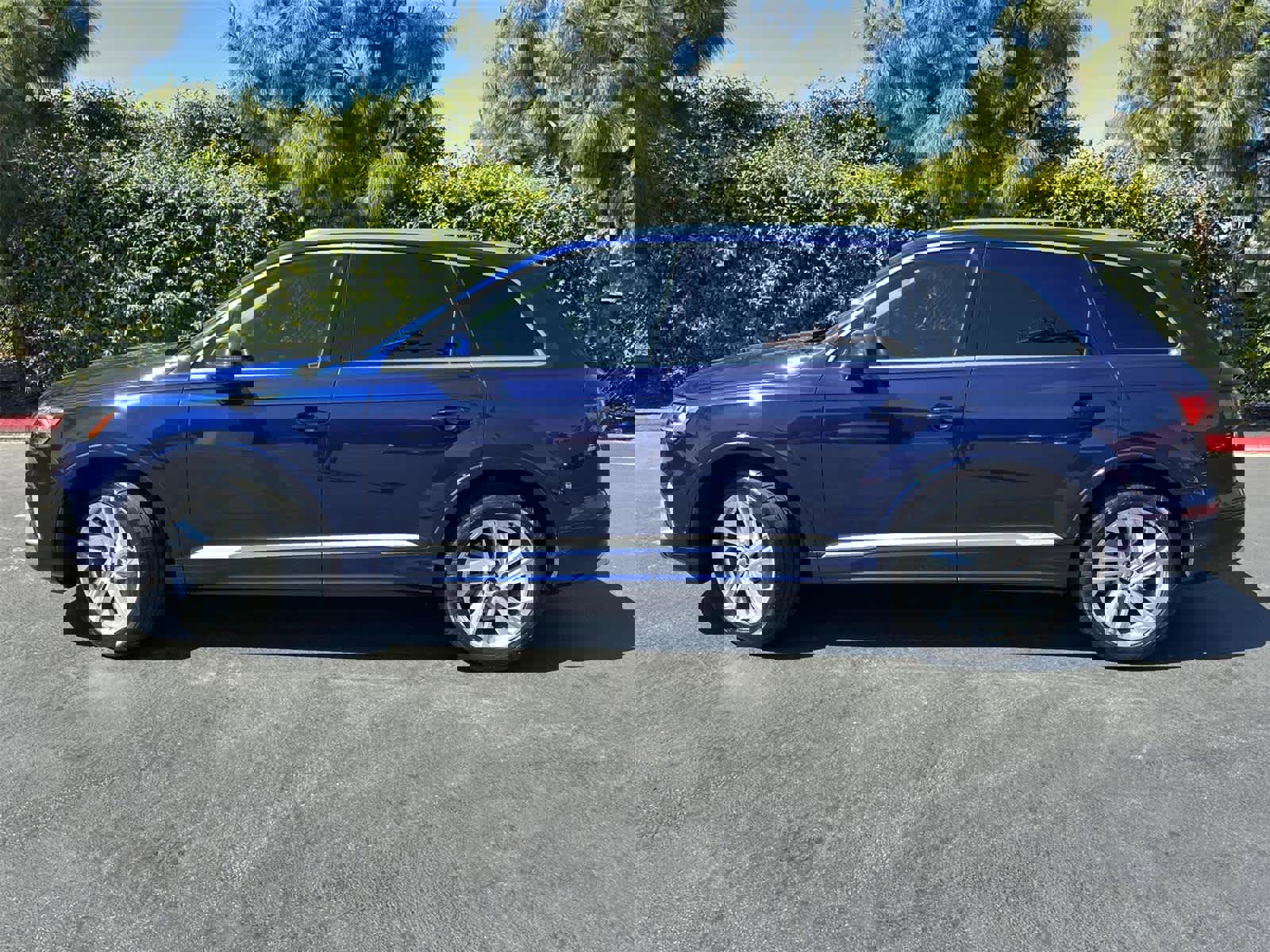 Used 2021 Audi Q7 2.0T Premium Plus w/ Premium Plus Package image 3