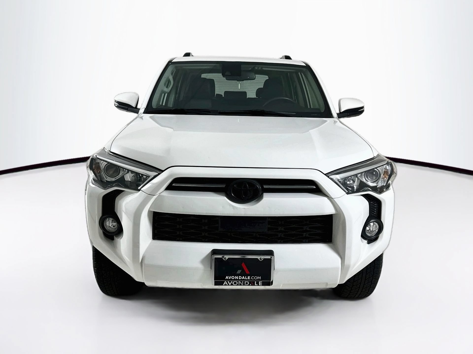 Used 2020 Toyota 4Runner SR5 Premium w/ Moonroof Package AWD/4WD image 2