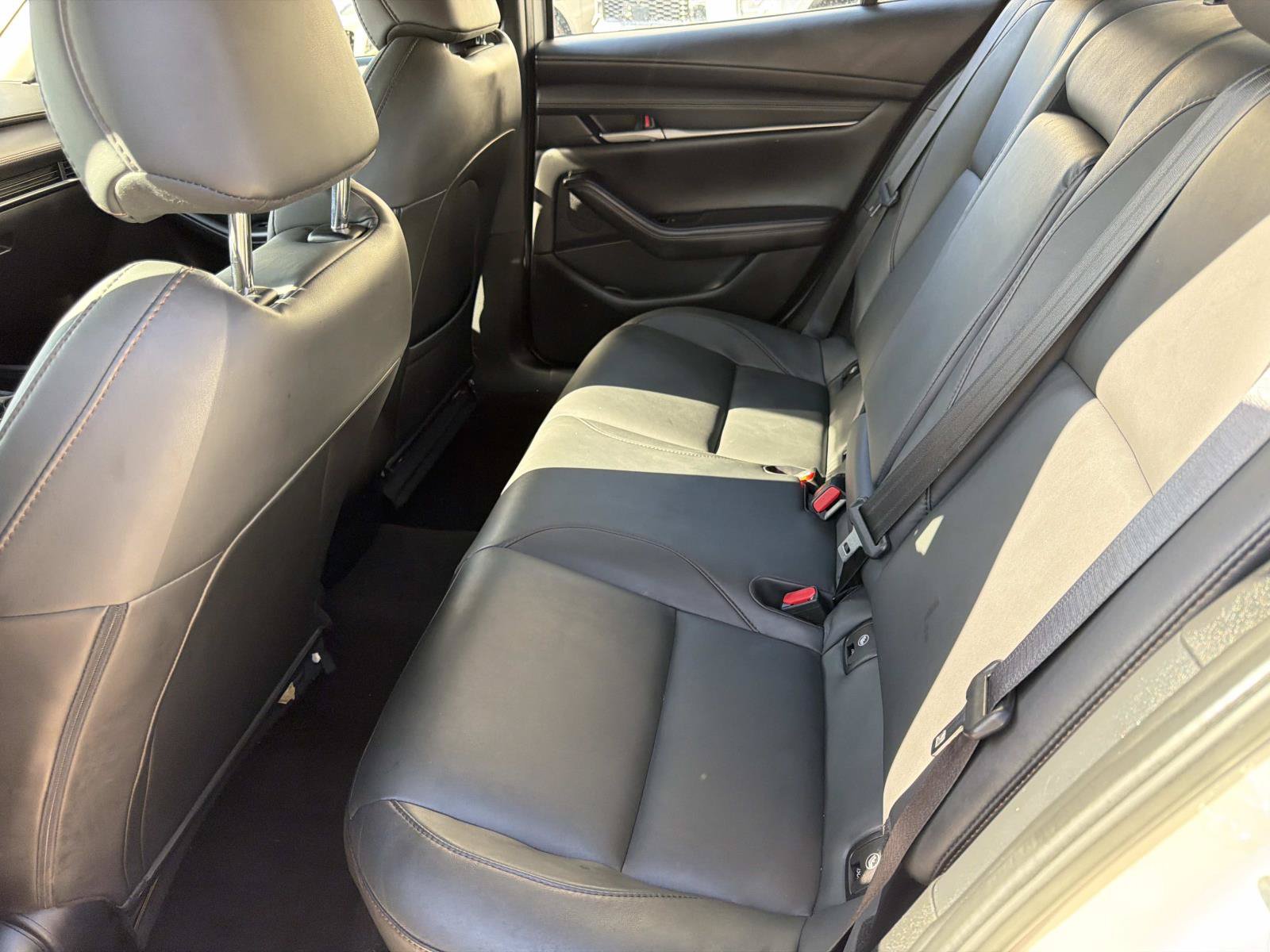 Used 2024 MAZDA MAZDA3 s FWD image 11