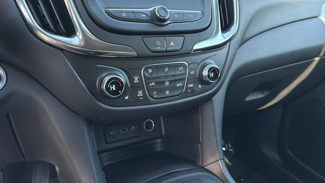 Used 2024 Chevrolet Equinox LT FWD image 30