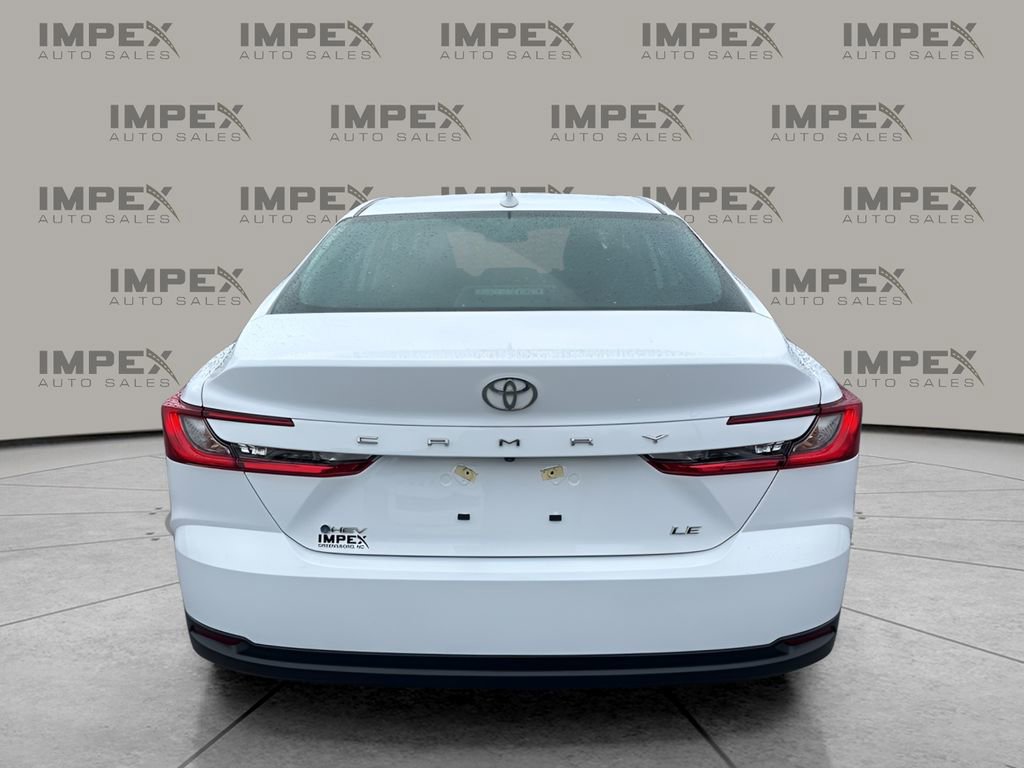 Used 2025 Toyota Camry LE FWD image 4