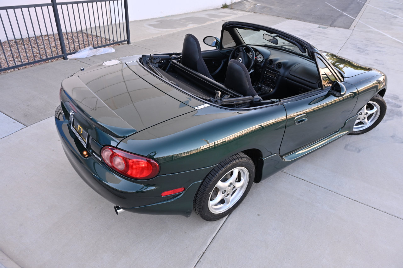 Used 2002 MAZDA MX-5 Miata RWD image 37