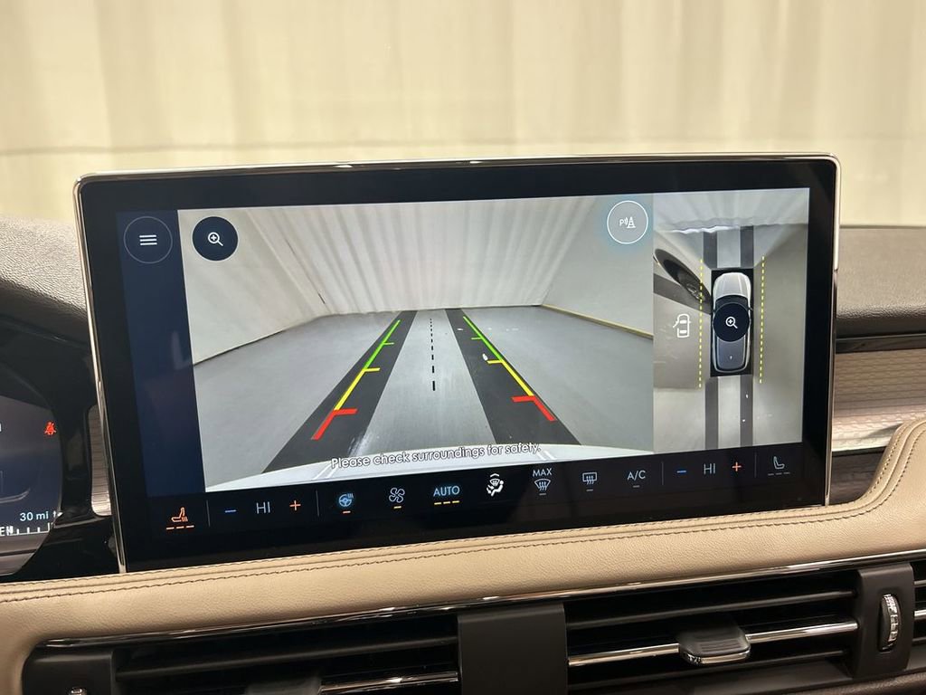 Used 2023 Lincoln Corsair AWD w/ Equipment Group 101A image 15