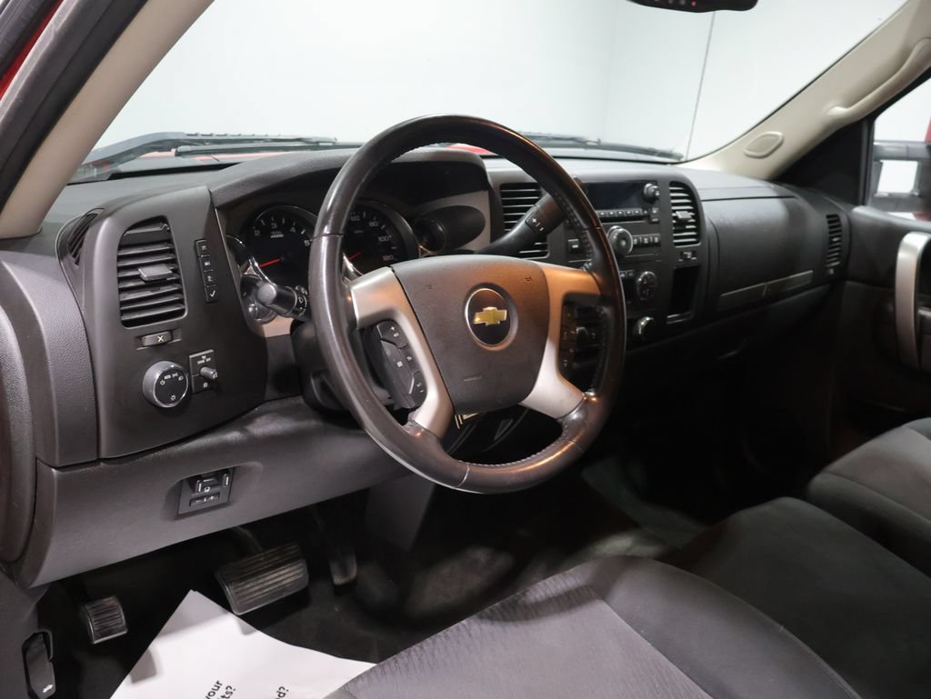 Used 2011 Chevrolet Silverado 1500 LT w/ All-Star Edition AWD/4WD image 14