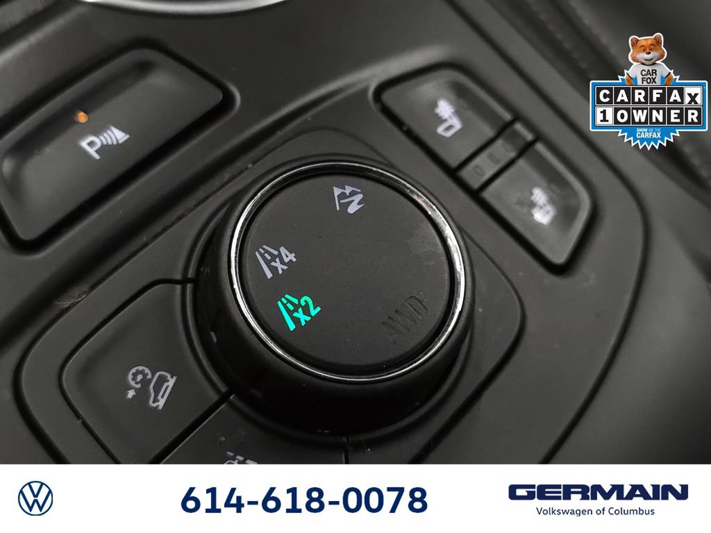 Used 2022 GMC Terrain SLT w/ Infotainment Package II AWD/4WD image 38