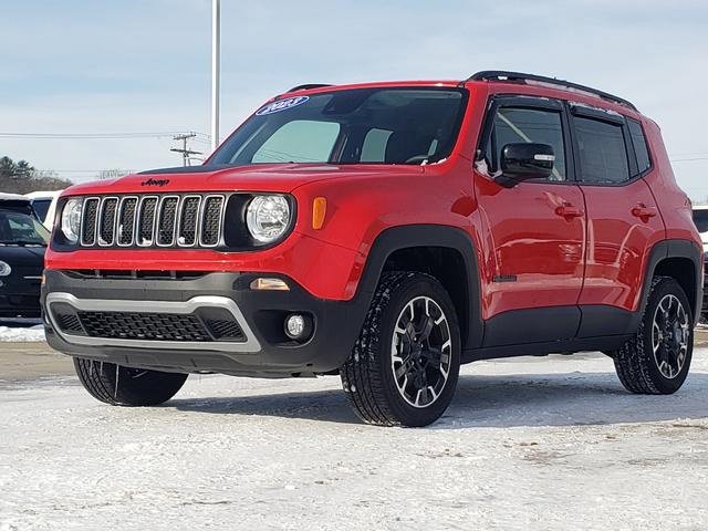 Used 2023 Jeep Renegade Latitude image 4
