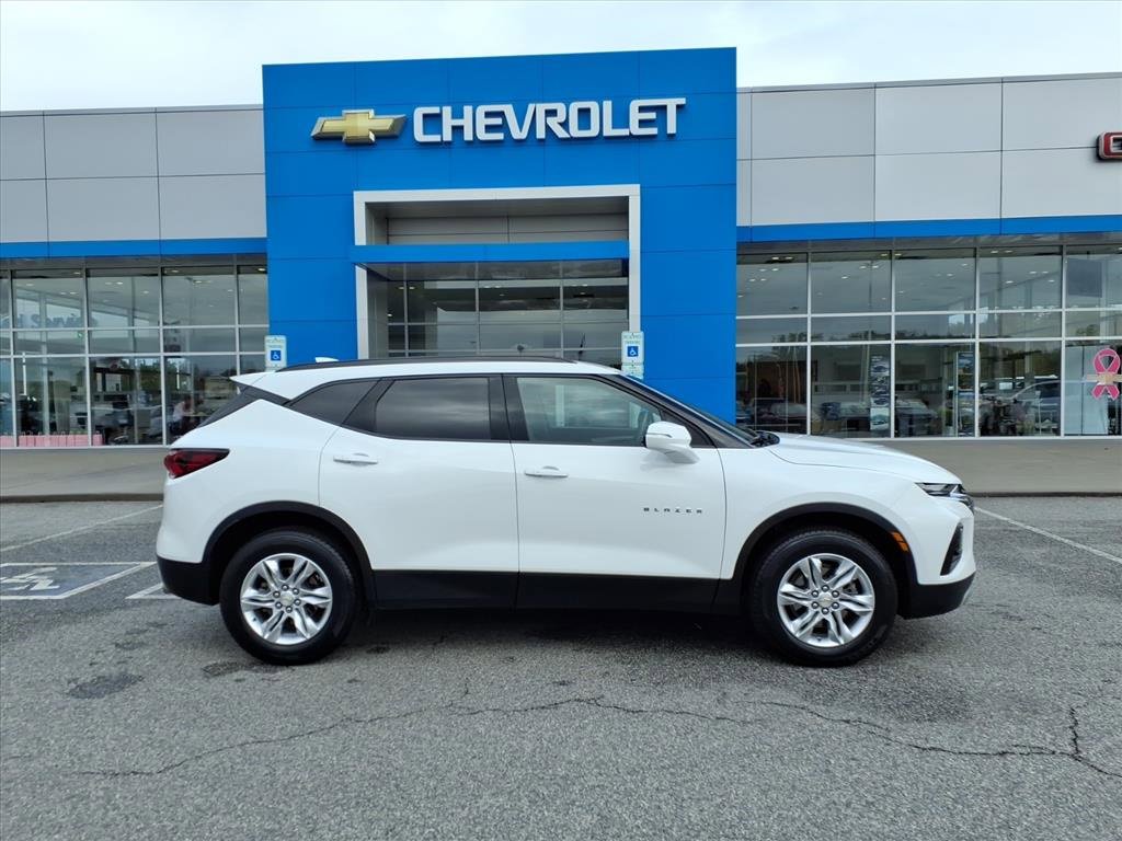 Used 2022 Chevrolet Blazer LT image 2