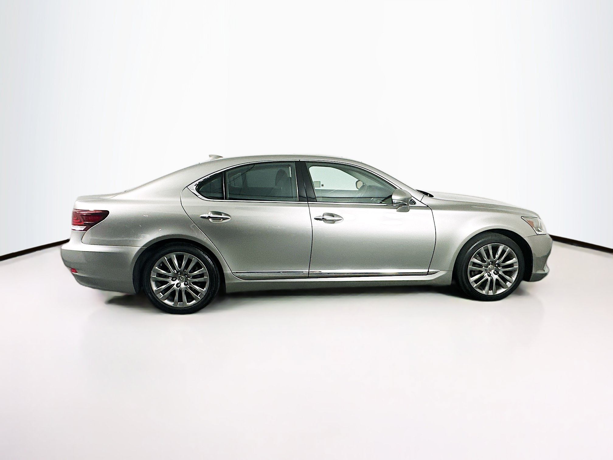 Used 2017 Lexus LS 460 w/ Ultra Luxury Package RWD image 10