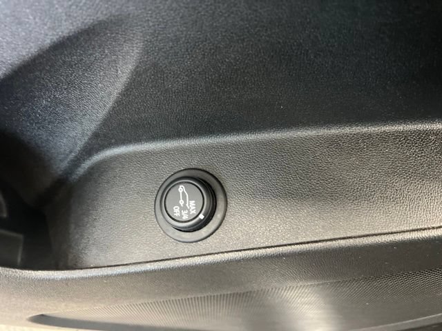 Used 2024 Chevrolet Equinox LT AWD/4WD image 30