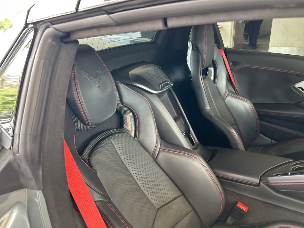 Used 2022 Chevrolet Corvette Stingray Premium Conv w/ Z51 Performance Package RWD image 39
