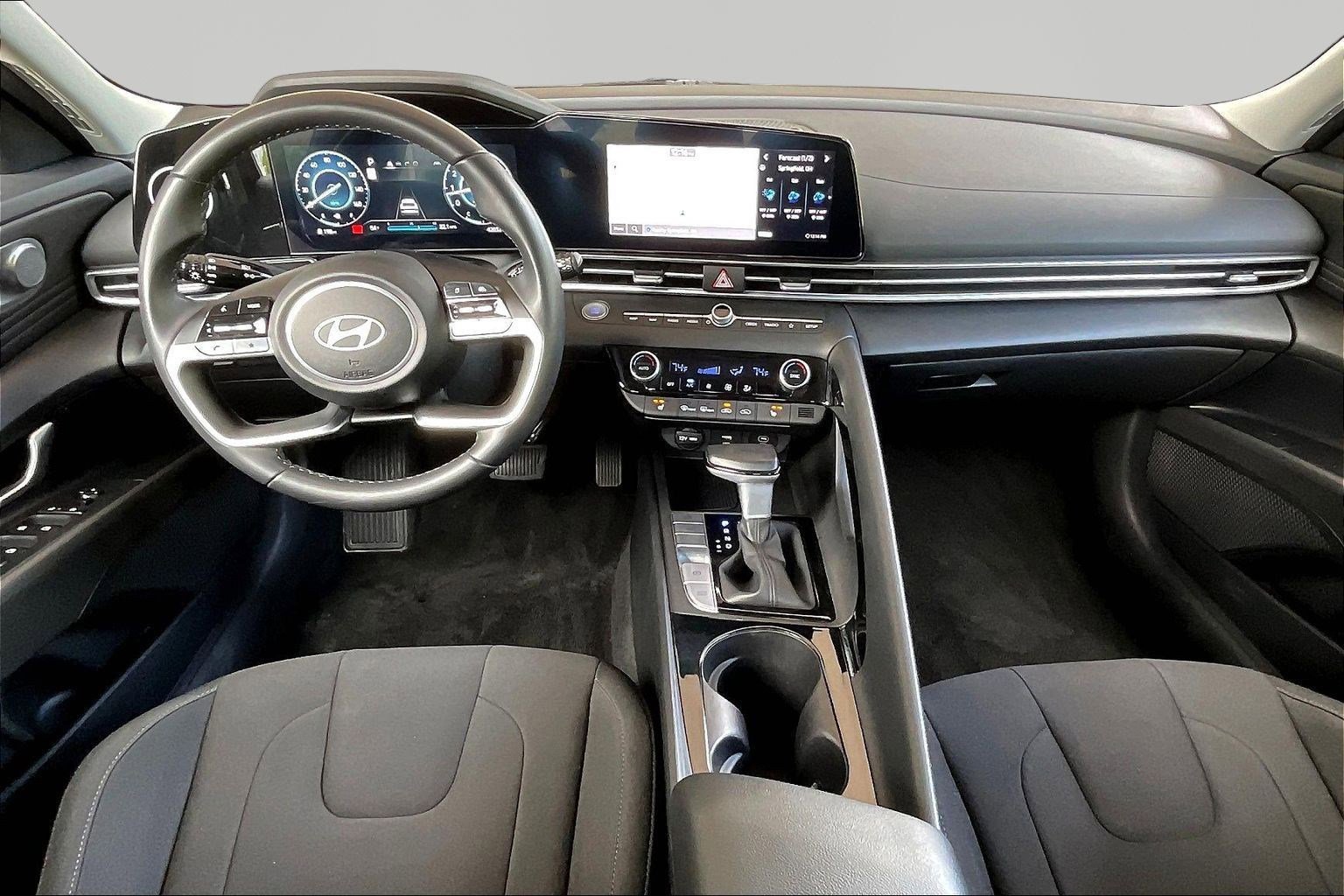 Used 2024 Hyundai Elantra SEL w/ Convenience Package FWD image 7