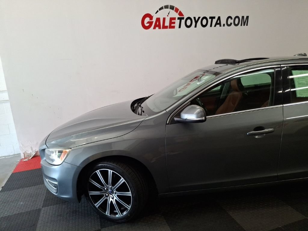 Used 2018 Volvo S60 T5 Inscription AWD/4WD image 4