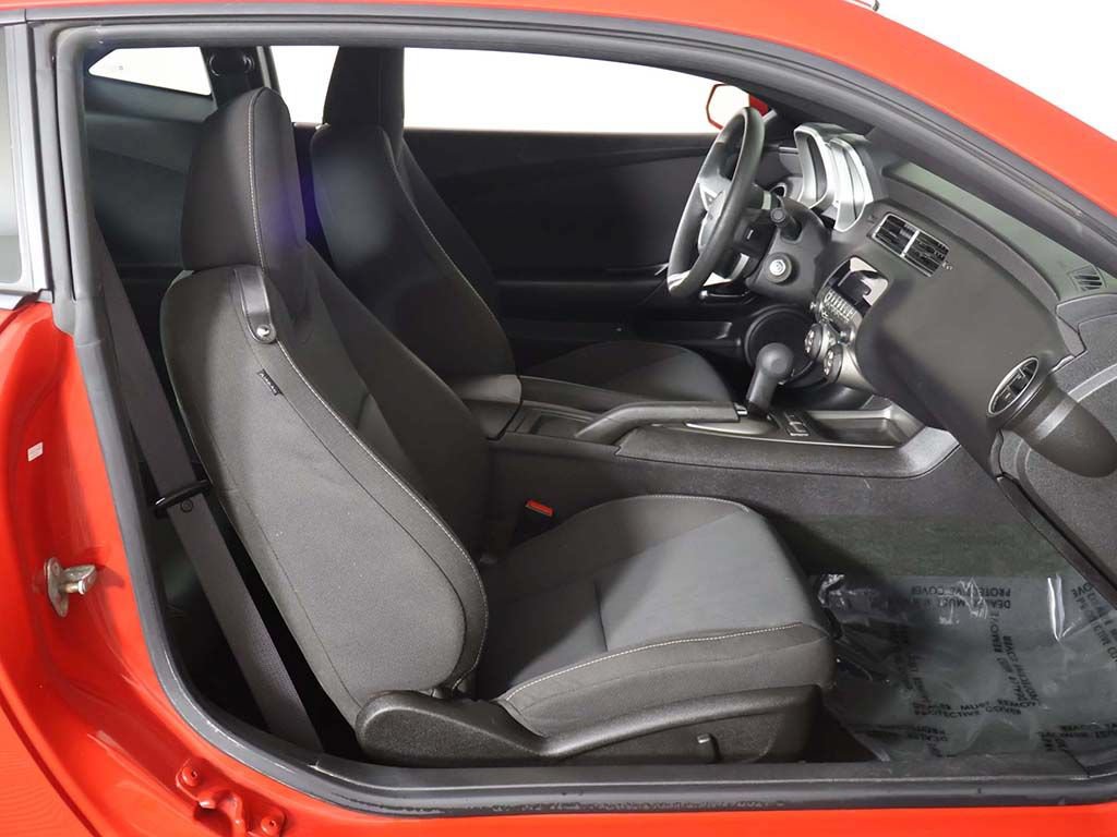 Used 2011 Chevrolet Camaro LT RWD image 19