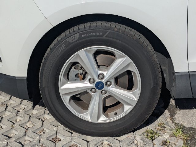 Used 2020 Ford Edge SE AWD/4WD image 11