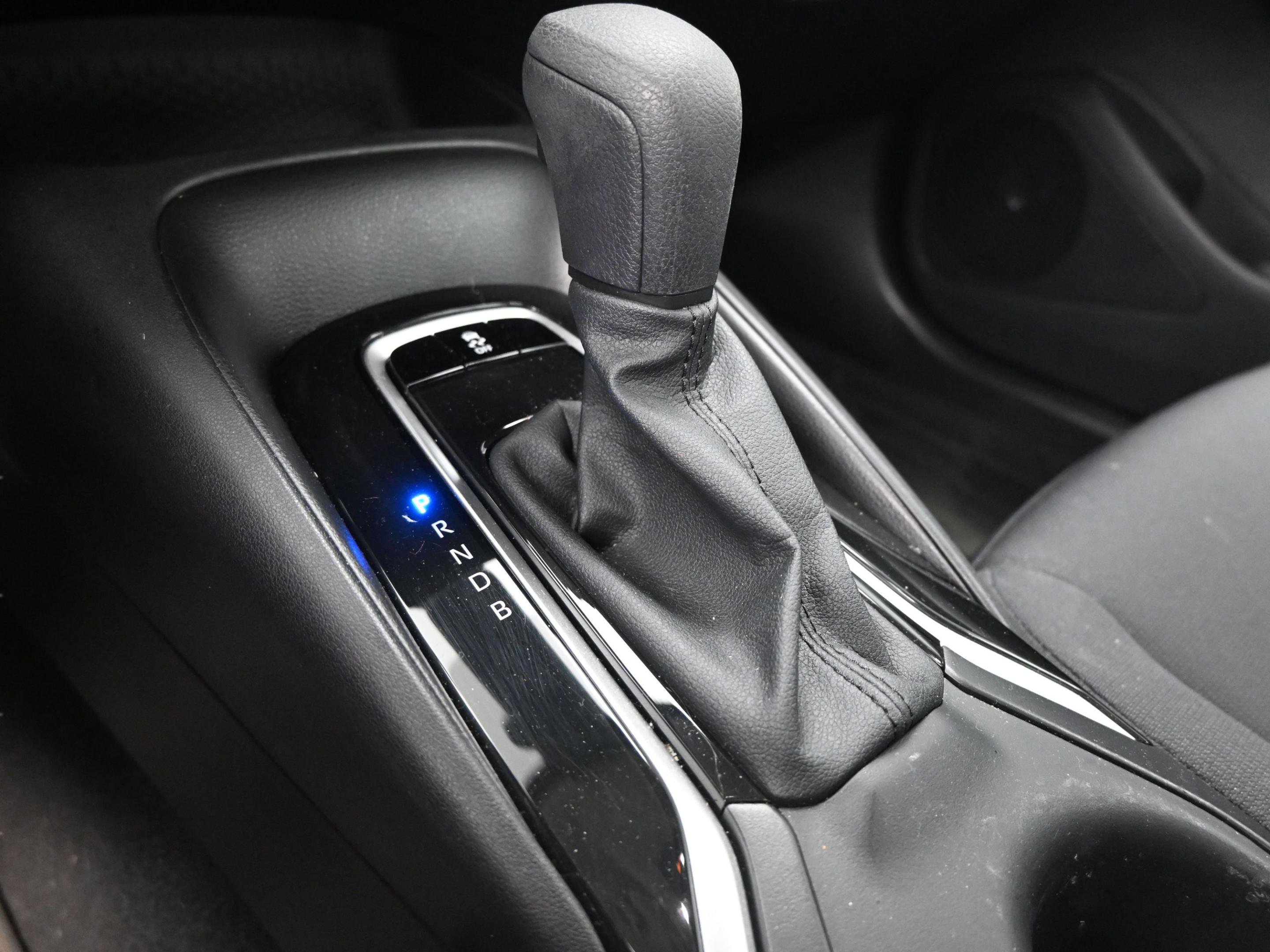 Used 2025 Toyota Corolla LE image 31