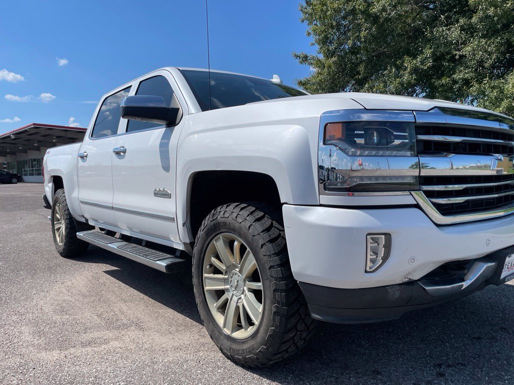 Used 2018 Chevrolet Silverado 1500 High Country AWD/4WD image 9