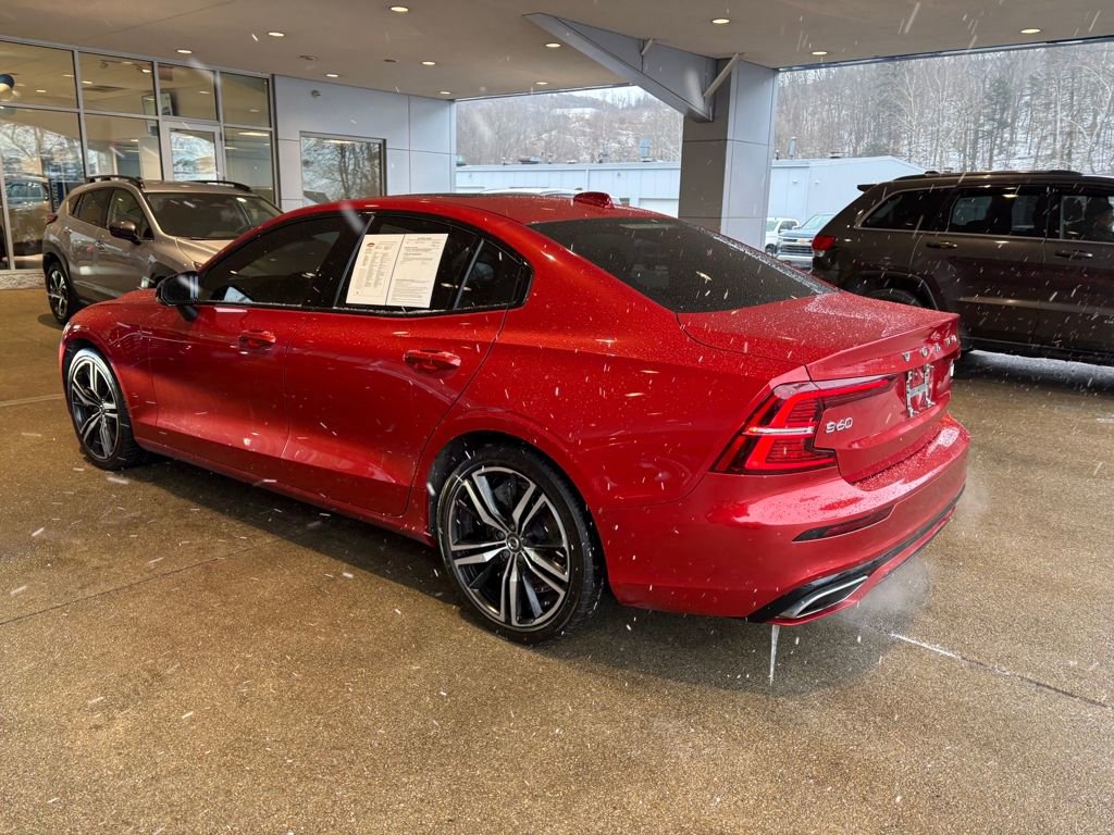 Used 2022 Volvo S60 T8 R-Design Expression w/ Premium Package video 3