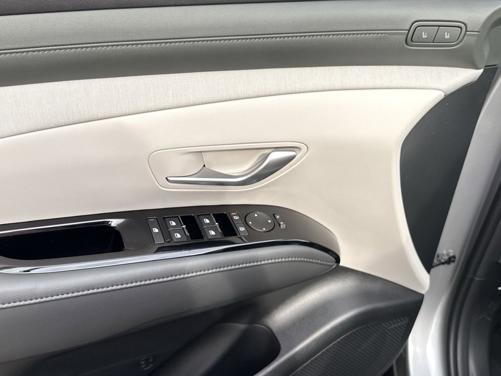 New 2026 Hyundai Tucson Limited AWD/4WD image 15