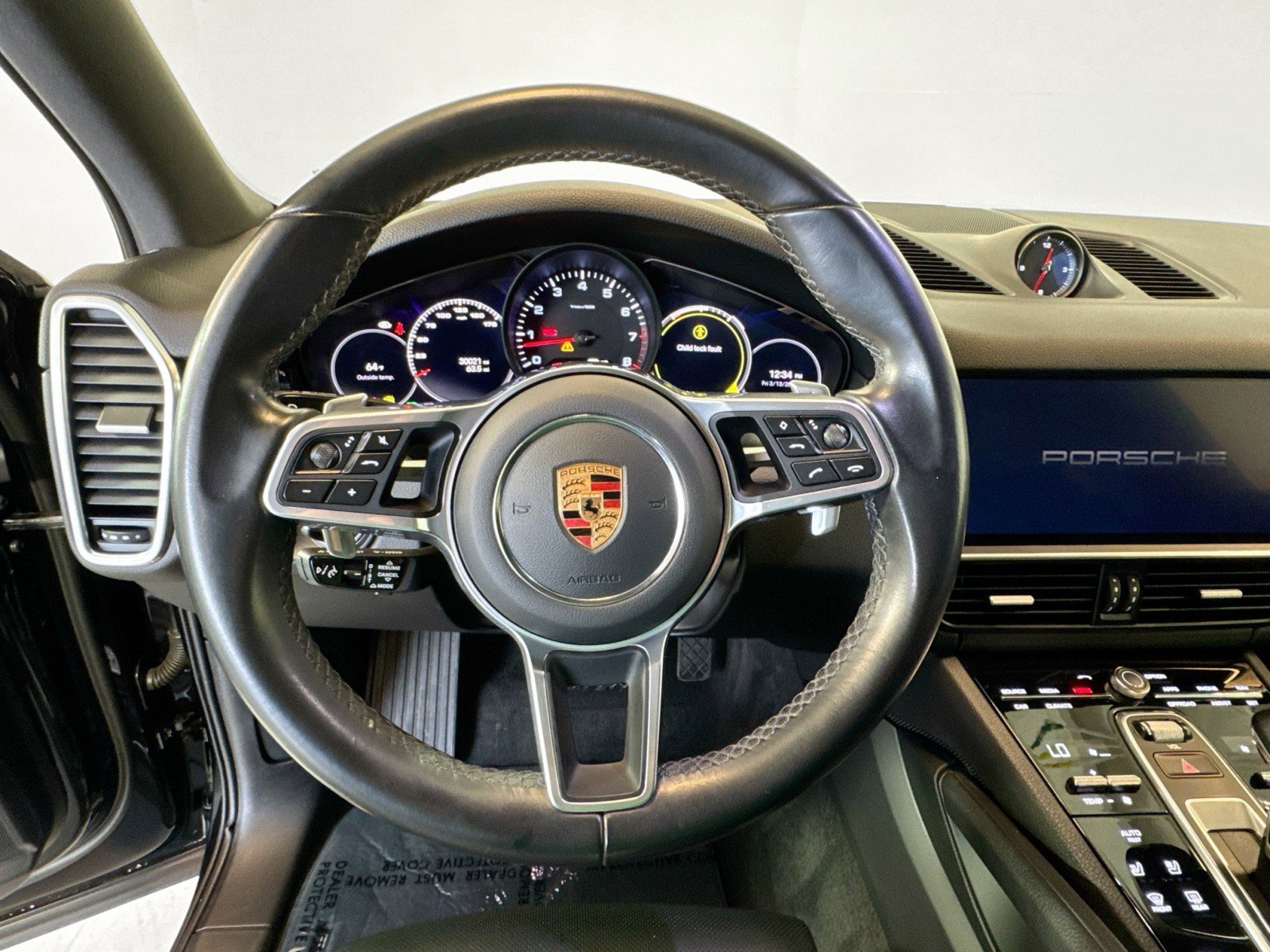 Used 2023 Porsche Cayenne Platinum Edition image 14