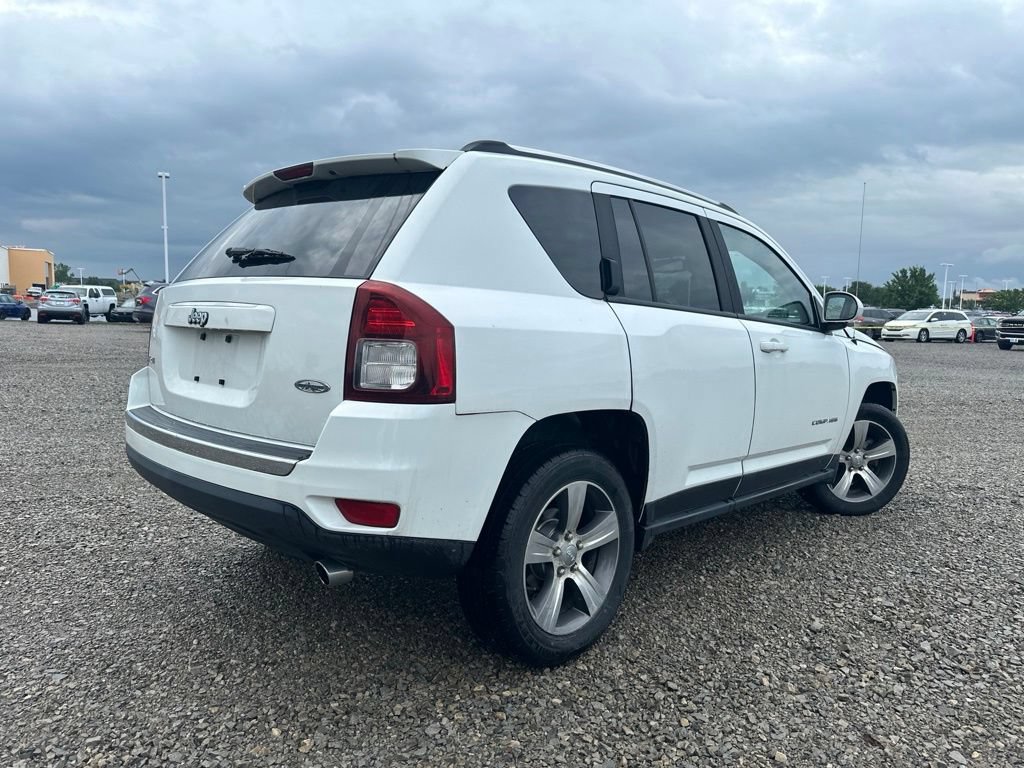 Used 2016 Jeep Compass High Altitude AWD/4WD image 13