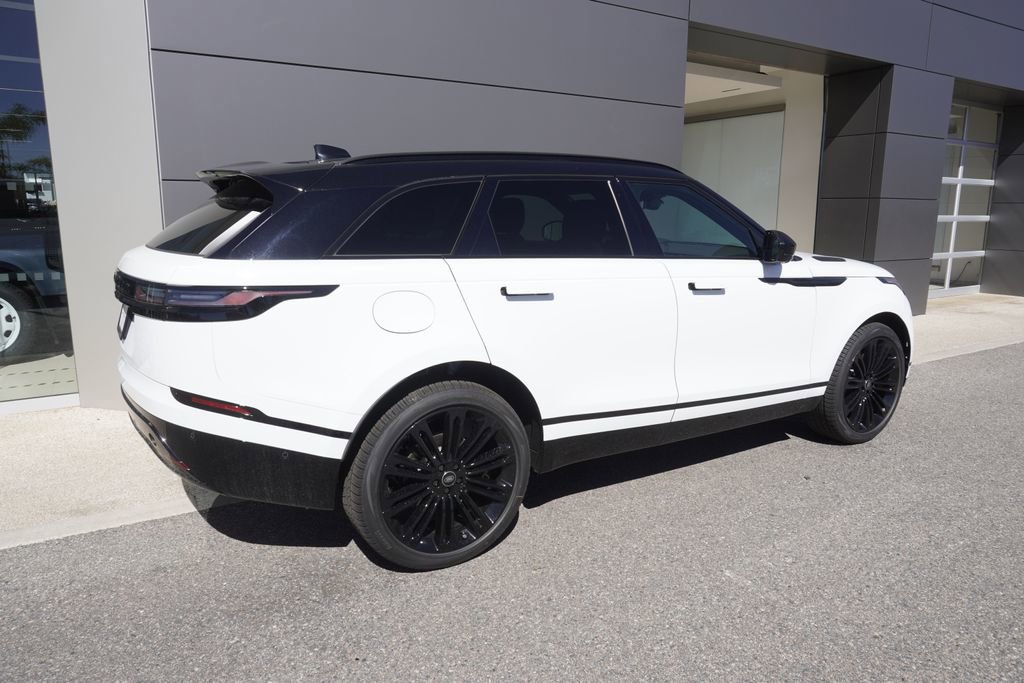 New 2026 Land Rover Range Rover Velar Dynamic SE image 4