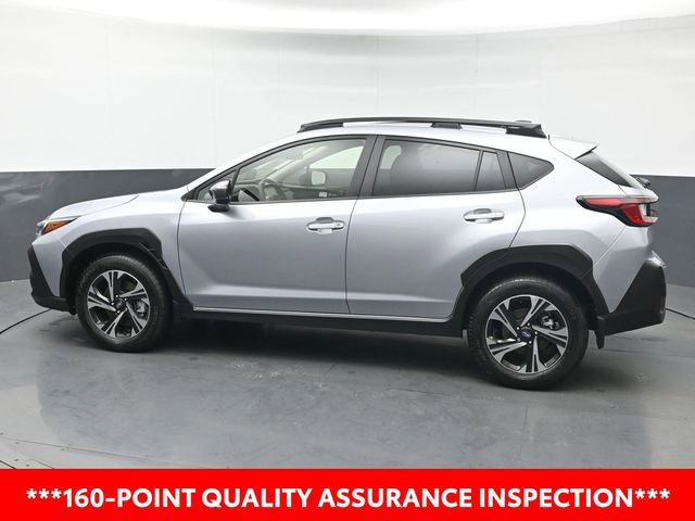 Used 2025 Subaru Crosstrek 2.0i Premium image 3
