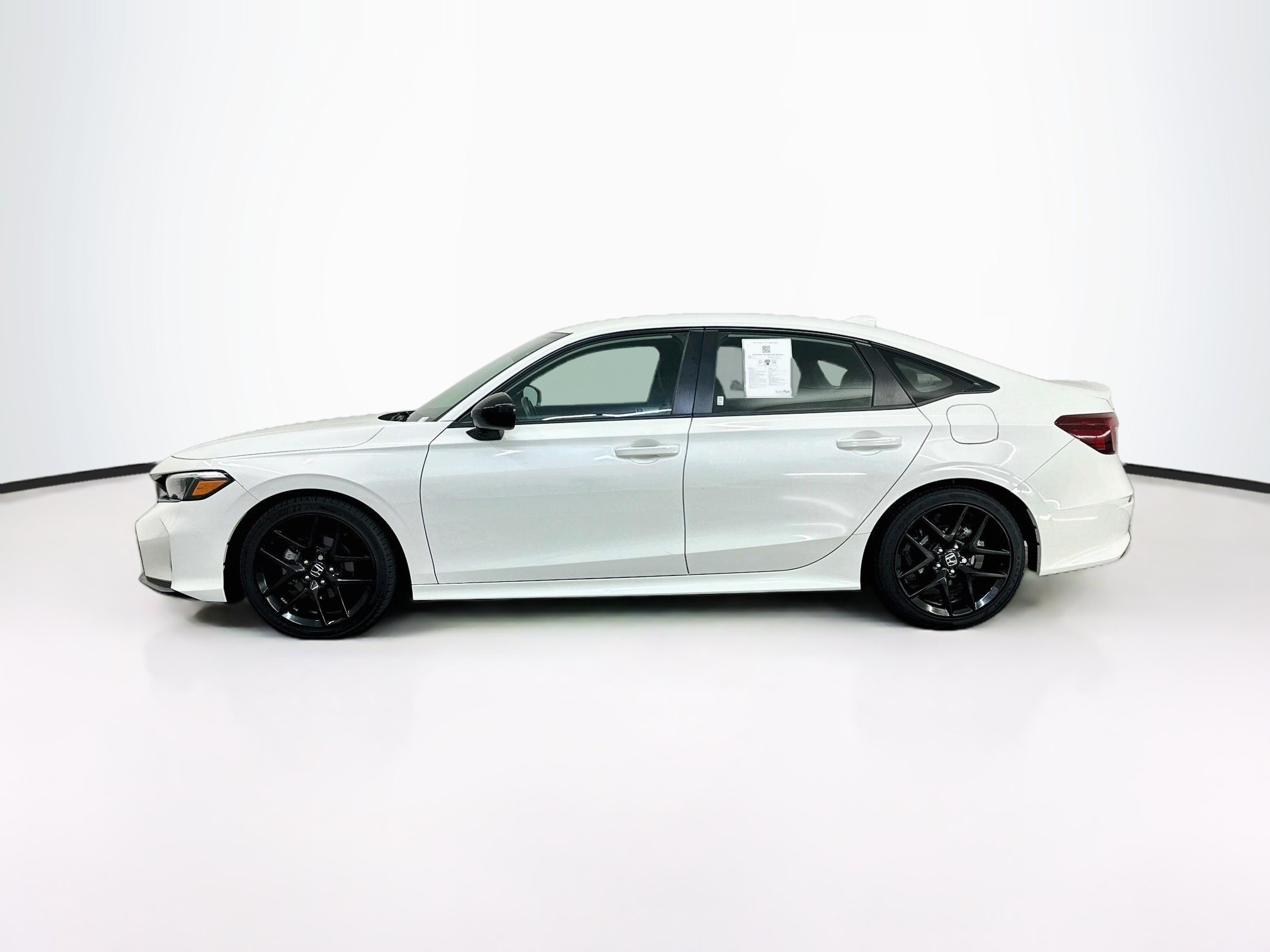 Used 2025 Honda Civic Sport image 4