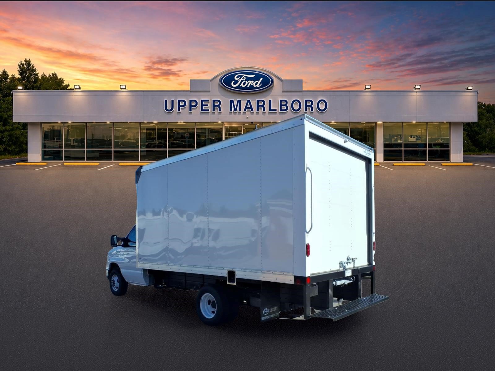 New 2027 Ford E-350 and Econoline 350 Super Duty w/ Power Equipment Group RWD image 6