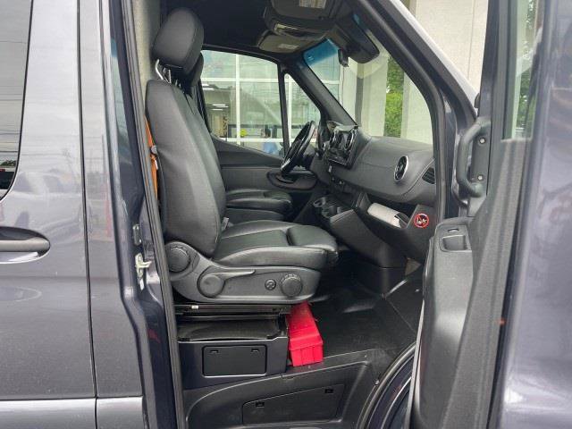 Used 2020 Mercedes-Benz Sprinter 4500 w/ Premium Plus Package image 55