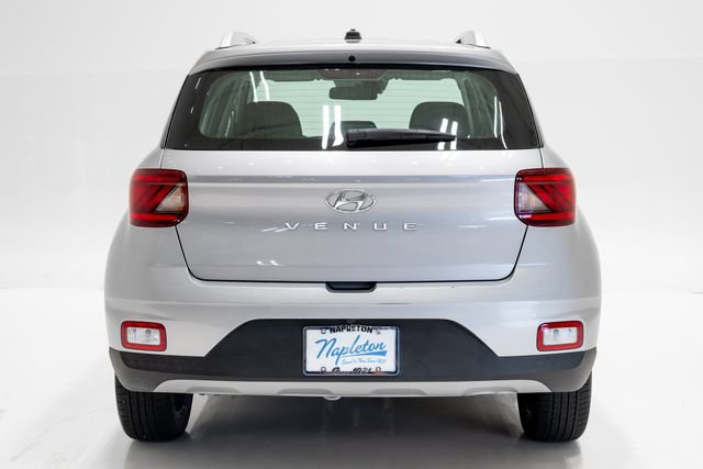 Used 2025 Hyundai Venue SEL FWD image 33