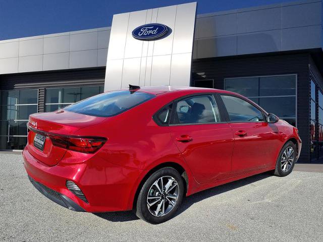 Used 2024 Kia Forte LXS w/ LXS Technology Package image 2