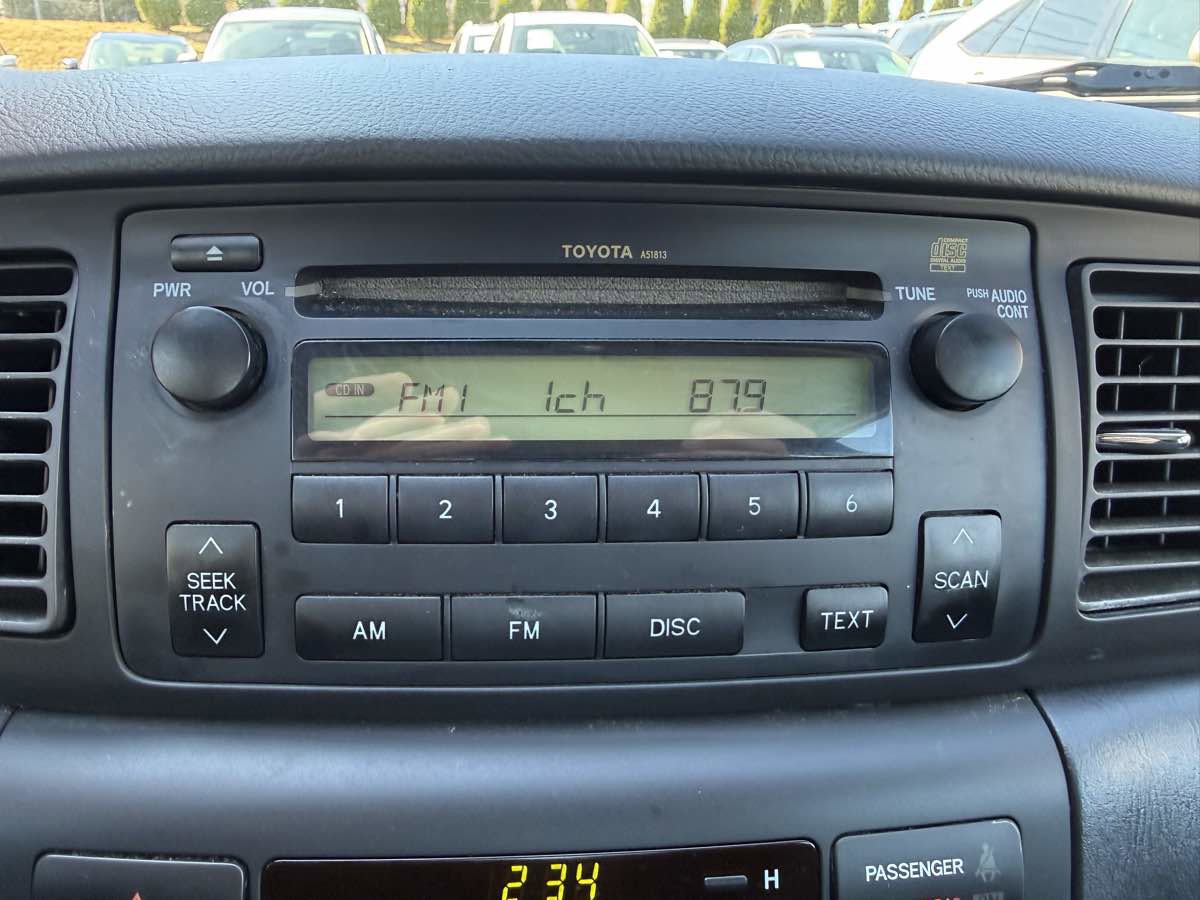 Used 2006 Toyota Corolla S image 16
