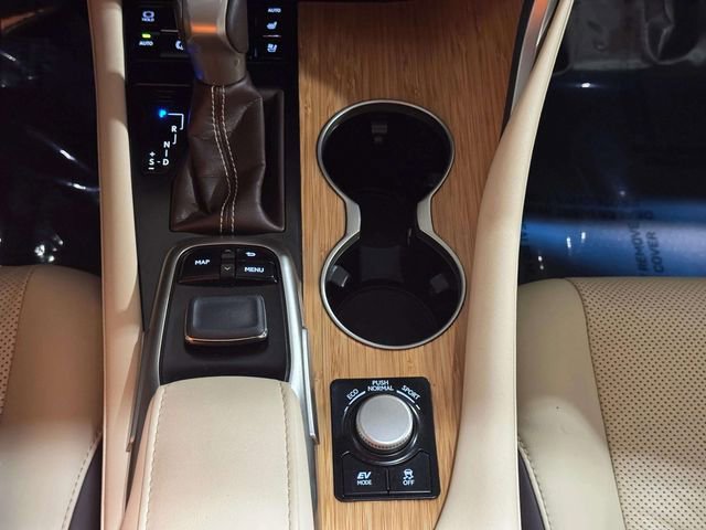 Used 2018 Lexus RX 450hL AWD image 22