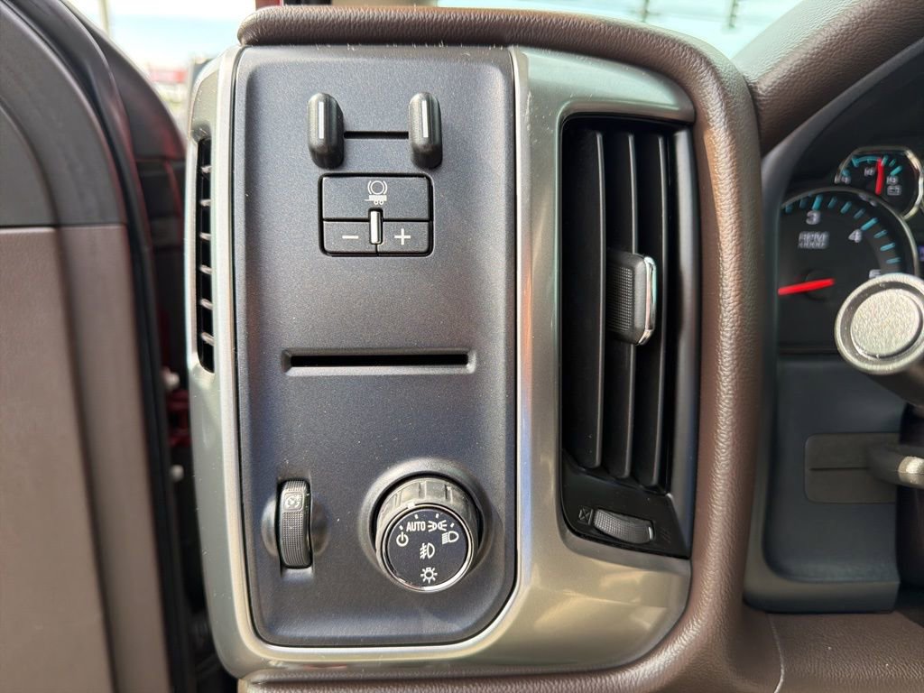 Used 2017 Chevrolet Silverado 1500 LT w/ Texas Edition RWD image 49